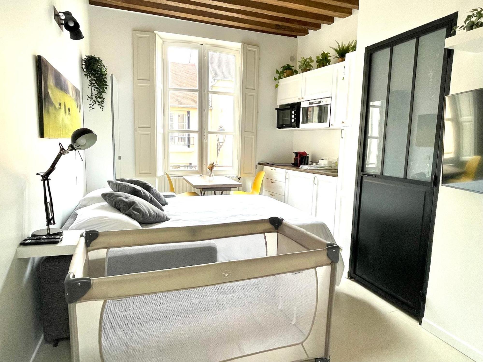 Studio Renove Et Tres Fonctionnel, Marly le Roi Bagian luar foto